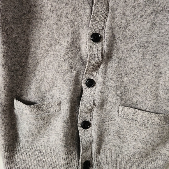 UNIQLO Gray wool cardigan sweater Size S - Picture 4 of 6